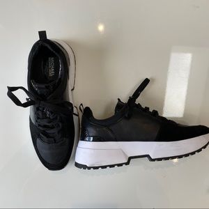 Michael Kors Cosmo Leather Sneaker Size 7